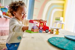 LEGO DUPLO Peppa Pig Tractor and Market