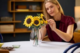 LEGO Botanicals Sunflowers Bouquet