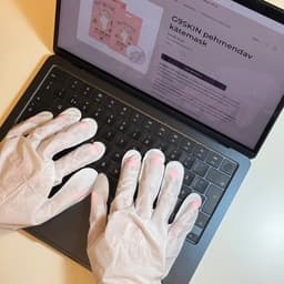 G9SKIN Pehmendav kätemask