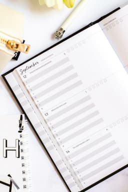 Tegude Kalender märkmik 26/27 sidrunid