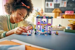 LEGO Friends Heartlake´i linna moeetendus
