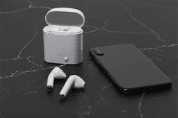 Streetz TWS-0008, true wireless bluetooth juhtmevabad kõrvaklapid, valge