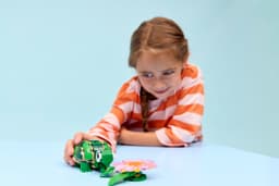 LEGO Creator Kilpkonn vesiroosiga